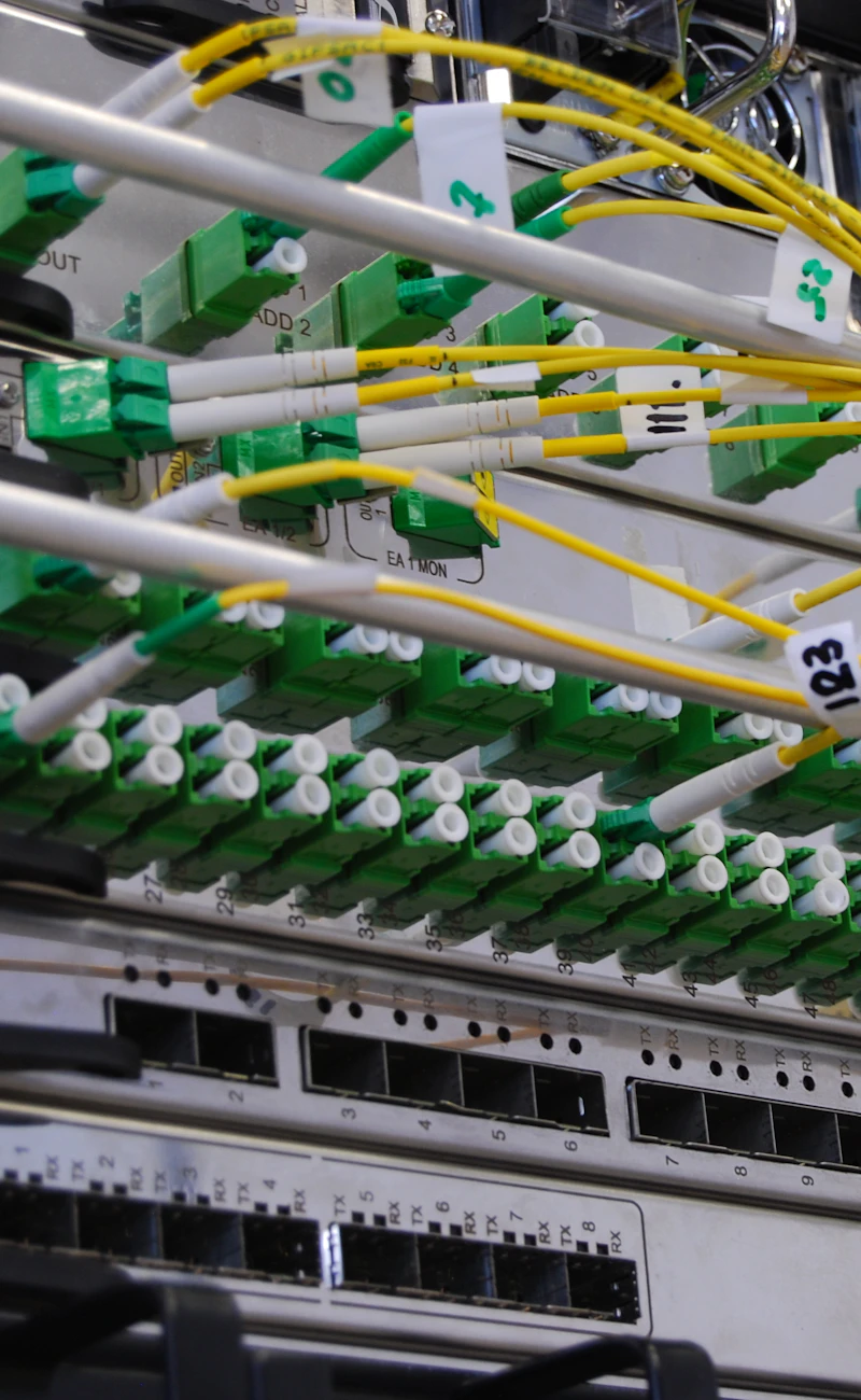 Panel de conexiones de fibra óptica